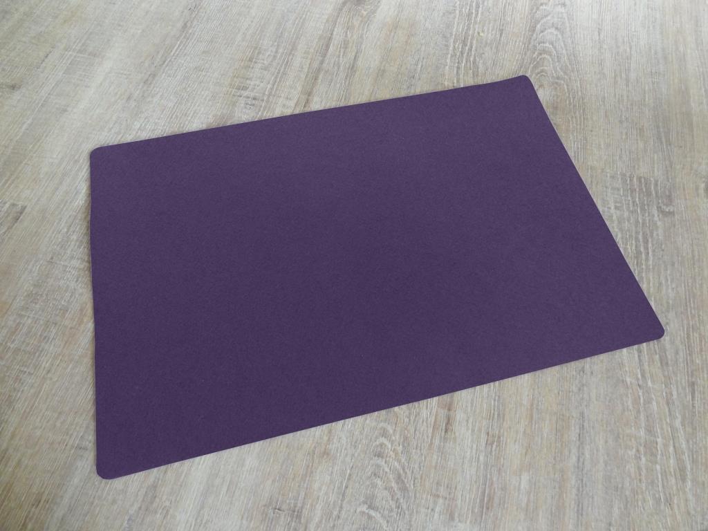 Placemats 30x45 cm in a set of 4 with matching round glass coasters, purple
