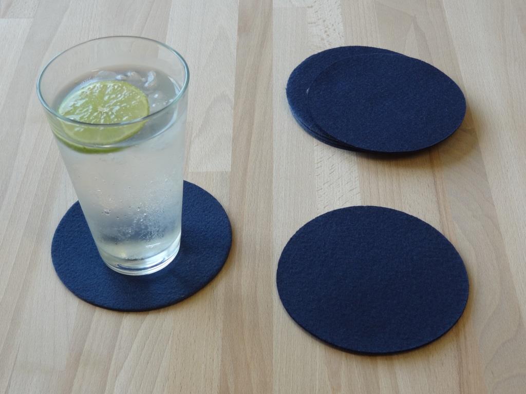 Placemats round in a set of 4 with matching round glass coasters, royal blue